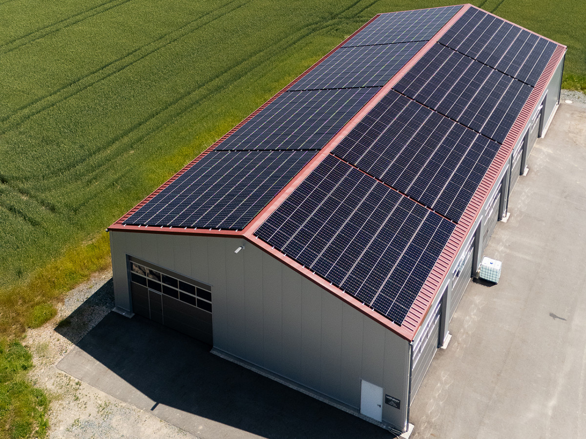Photovoltaikanlage auf Landwirtschaftlichem Gebäude